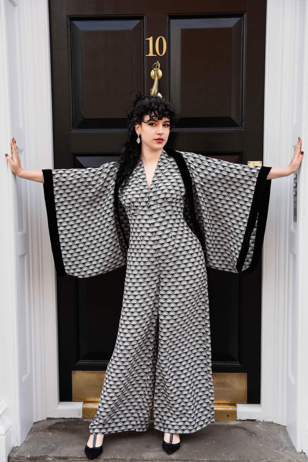 Mabel jumpsuit in black fan print